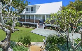 Sandcastles - Gorgeous Beach House At North Avoca