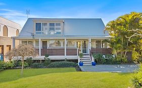 Sandcastles - Gorgeous Beach House At North Avoca